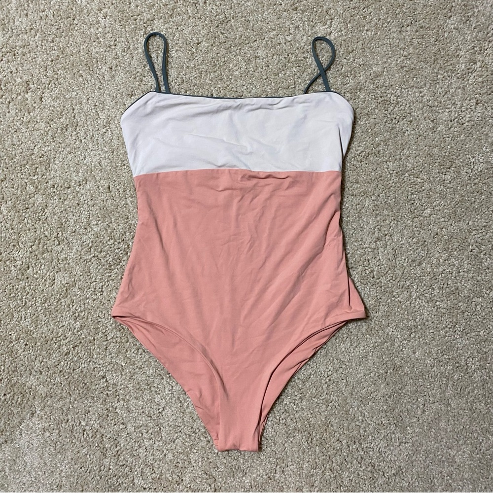 Tavik Scarlett Moderate Colorblock One Piece Swimsuit Neutral Vacation Small S - Picture 2 of 6
